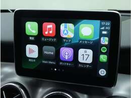 ワイヤレス接続のCar Play＆Android Autoに対応済み。常に最新地図であるスマホのGoogleアプリで目的地を設定すれば、連動して経路案内を開始。もちろん、スマホのミュージックも画面で確認可能です。