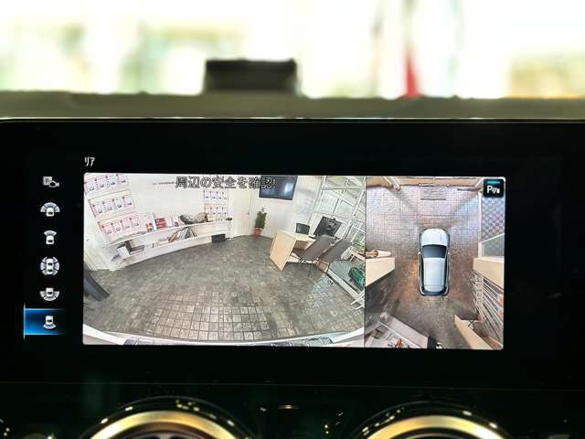 360°カメラ、リアビューカメラ、前後障害物センサーを装備しております。駐車に不安な方でも安心してご利用いただけます。