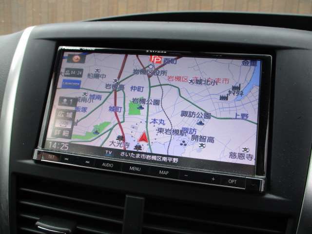 社外ナビ　フルセグ　Bluetooth接続　バックカメラ付きです。