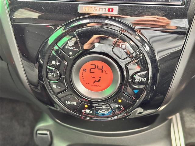 【オートエアコン】車内温度を感知して自動で温度調整をしてくれるのでいつでも快適な車内空間を創り上げます！