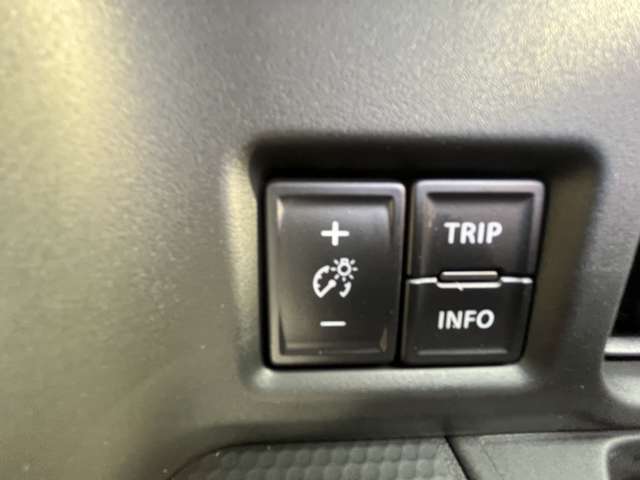 ☆弊社の整備工場には国家資格を持った整備士が多数在籍しております。また、軽自動車だけでなく普通車や外車の整備も実施しておりますのでご購入いただいたお車だけでなくご家族のお車の整備もお任せください☆