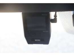 【後部座席操作部】『後部座席周辺の装備』の画像になります。写真の内容に関してご不明点、ご質問等がございましたらお気軽にガリバー店舗までお問い合わせください。