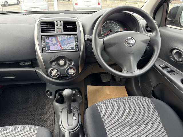 ゆったりとした運転席スペース