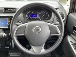 ハンドルの画像です。店舗にて現車の確認もいただけますので、お電話で在庫のご確認の上是非ご来店くださいませ！！！