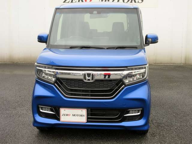 400台以上の大型展示場！【コンパクトカー＆軽自動車専門店】