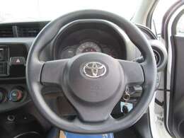 ドライバーに寄り添う快適な操作フィールをもたらすステアリングです。