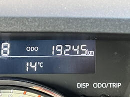 在庫車の全車に専門業者のルームクリーニング施工済！