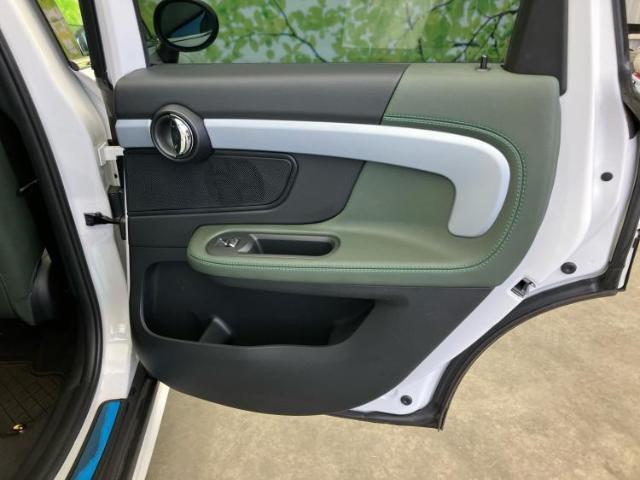 WECARSではほぼ毎日新しい在庫車両を入荷しております！お客様のこだわりを叶える1台がきっとWECARSにあるはずです！