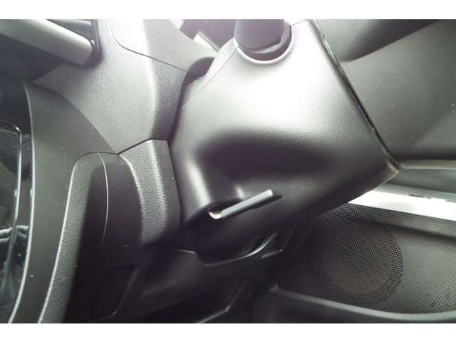 チルトステアリング付き