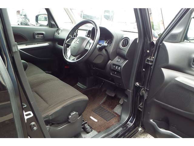 内外装キレイです。