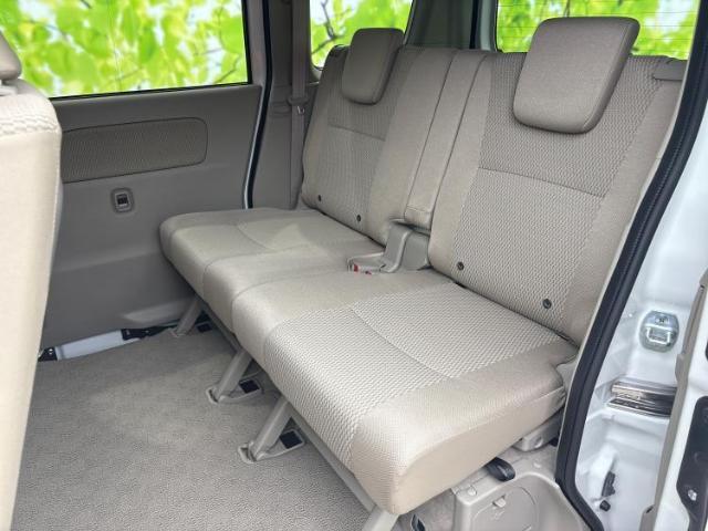 WECARSでは各商談席に大型モニターをご用意しております！見やすい大画面でゆったりと全国の在庫をご覧いただけます！是非ご来店お待ちしております！