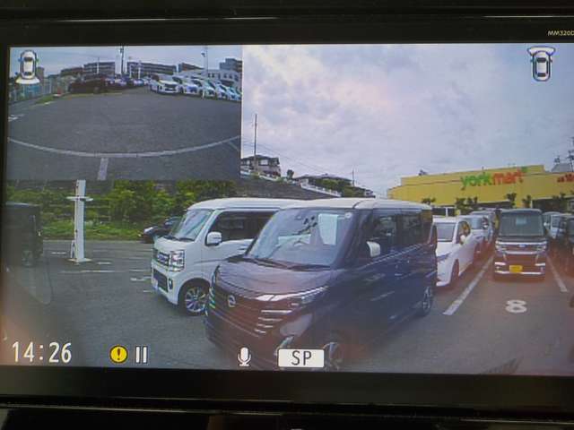 純正前後ドライブレコーダー（DH5-D）装備しております！駐車監視機能付で、エンジンを切った後でも録画可能でより安心です♪ナビ画面にて再生等が可能ですので、万が一の事故の際にもその場で確認可能です☆