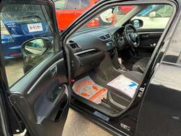 ☆カーサービス山形のにこっと車検は国家資格を持つ整備士が、56項目を法定チェックするので安心です。また、3人がチームとなってお客様の車を検査。効率よく点検・整備を行うので、最短45分で完了します☆