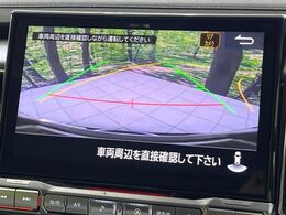 【バックカメラ】駐車時に後方がリアルタイム映像で確認できます。大型商業施設や立体駐車場での駐車時や、夜間のバック時に大活躍！運転スキルに関わらず、今や必須となった装備のひとつです！