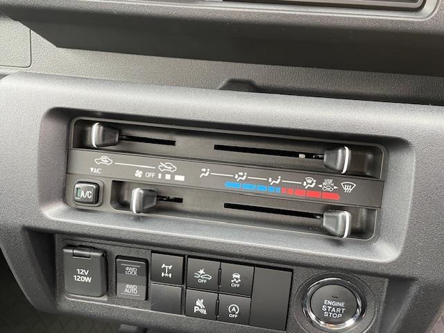 【運転席操作部】快適なドライブを楽しむための機能が装備されています！運転席から触れるので、使いやすいです！除菌プランいれていただくと、さらに清潔で安心していただけます！