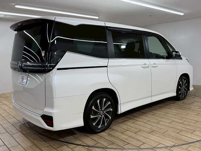 中部地区最大級のSUV・ミニバン専門店。中古車から新車・登録済未使用車まで幅広く取り扱いしております。グッドスピードでは総在庫3000台以上を常時展示しており、品質に拘った車両を展示しております。