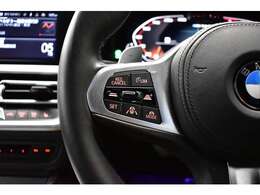 アクティブクルーズコントロールを装備しております。前車追従型のクルーズコントロールです。前車が停止すれば自車も停止し発進までも自動で行います。先進の安全機能が装備されております。