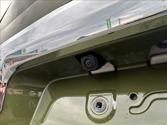 バックカメラも付いてます！これで駐車も楽々です！