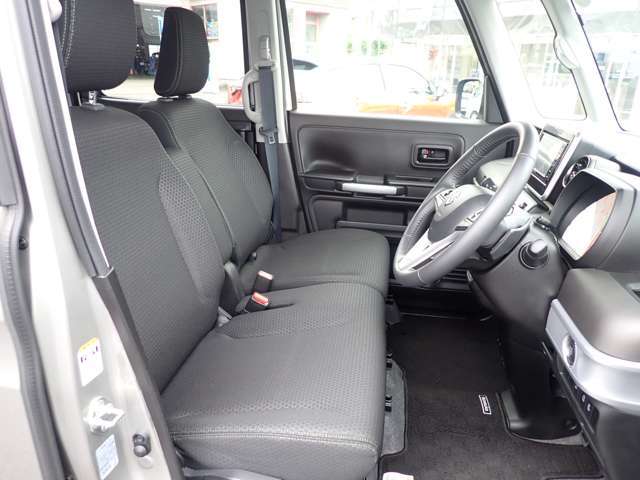 運転席です。細かいところを実際にご覧になりたい方は春日部小渕店までお問合せお待ちしております☆★