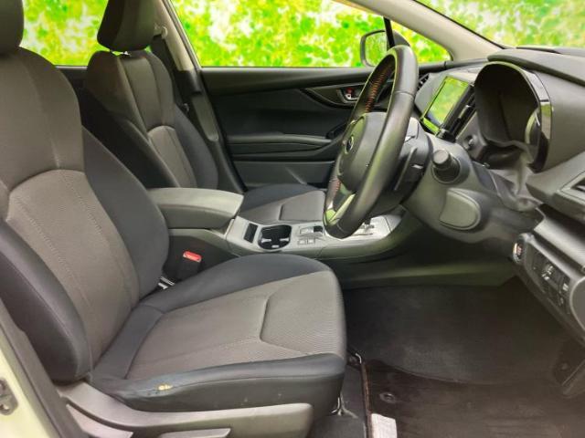 「この車の写真をもっと見たい」「状態が気になる」「この装備はついている？」どんな小さな疑問でもお気軽にお問い合わせください！