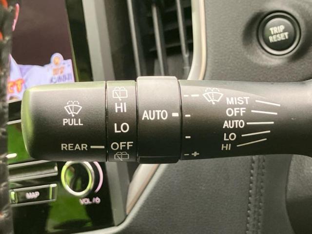 国産車から輸入車まで多様なお客様のニーズのお応えできるように、全国規模で豊富な在庫展開！車のことならWECARSへ！