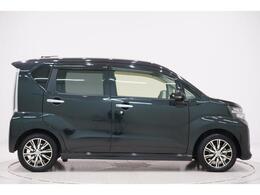 県内13店舗にて常時500台以上ダイハツ車を展示中です。見て、触って、納得のいく一台をぜひ見つけてください。