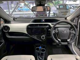 アイポイントが高く、非常に見晴らしの良いコックピットはロングドライブに最適。一度乗ったら病みつきです。