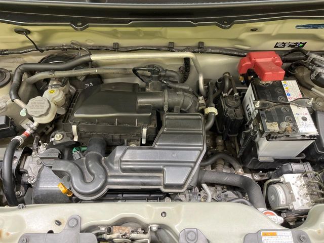 親切・丁寧な専門メカニックスタッフが応対！・車検・点検整備・事故等の修理などアフターサービスも安心。お車のカスタマイズもネクステージのサービススタッフまでご相談ください！