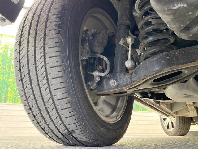 お車を安心してお乗りいただく為には、足回りの定期点検が欠かせません。サービスサポート（有償保証）では無料点検もご提供しており、安心のカーライフをお過ごしいただけるサポート体制が整っています。
