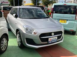 お買い得車から、人気の中古車。弊社総展示台数300台！豊富な在庫からお客様にぴったりの1台をお探しいたします。