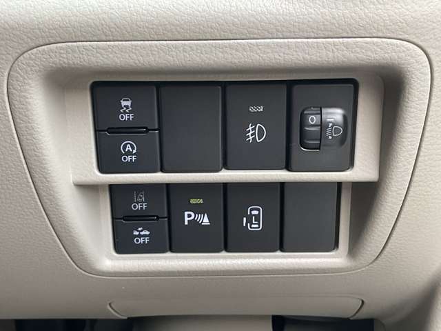 [スイッチ]装備の操作スイッチは使いやすくまとめられています☆