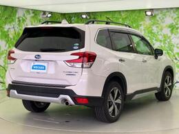 全国に店舗を展開しているのでどこでもお取り寄せが可能です！この車が気になるけど遠方だから・・・と諦める必要はありません！※別途陸送費が必要です。