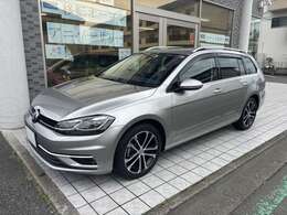 国民車を意味するVolkswagenは誰にも愛されるデザイン性が特徴です。