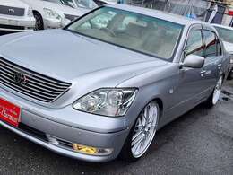 希少のエクリュインテリアのFパッケージ車！オプション装備多数のプレミアムバー！フルノーマル車から制作しました！