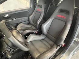 希少な左ハンドルのMT車です。