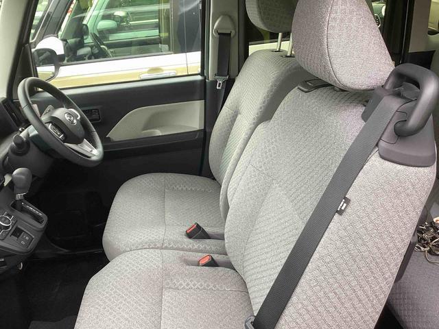 運転席・助手席全体像です