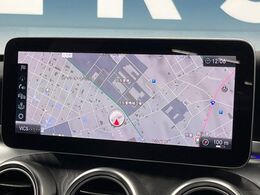 ●HDD純正ナビ:一体感のあるナビは、高級感ある車内を演出してくれます。オーディオ機能も充実しておりますので、運転もより楽しめます♪