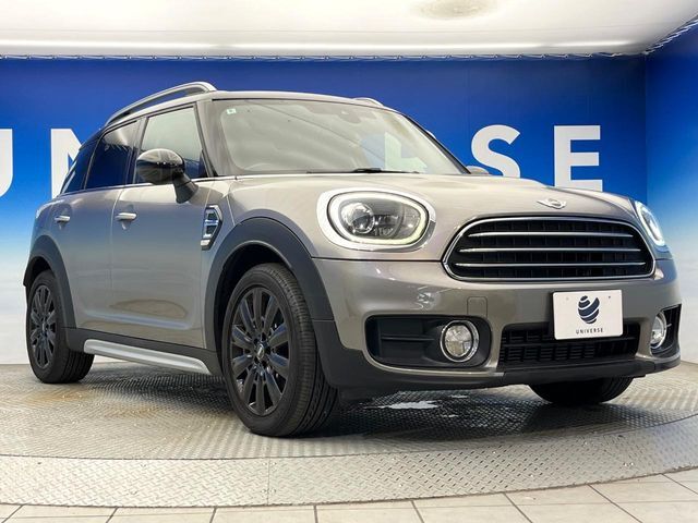 ●無料付帯の保証の他、安心の最長3年・走行無制限保証（有償）をご用意。輸入車を安心してお楽しみいただける様、保証内容も充実はもちろん、無料点検＆オイル交換やロードサービスも付帯しております。