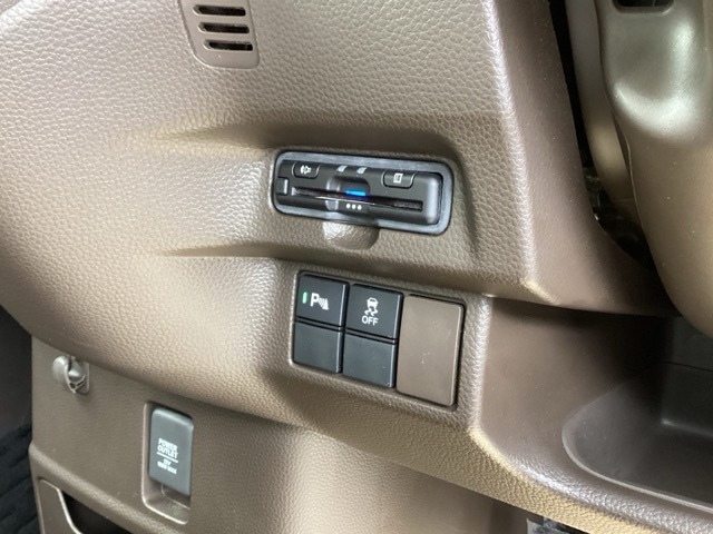 ETC付いてます。ETCが使用可能な道路通行料はキャッシュレスでスマートに走行できます。再セットアップして納車致します。