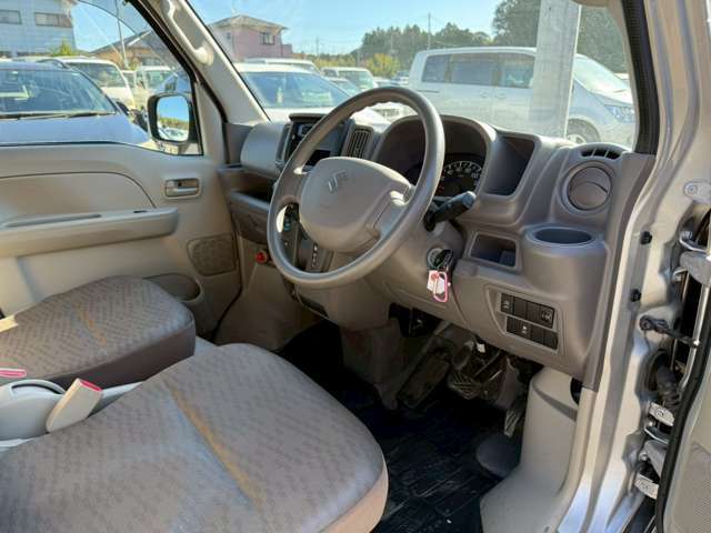 ローンにつきましてはプレミアオートローンをご用意しております！頭金ゼロからもOK！最長120回払いまで！！審査も30分程でわかります。