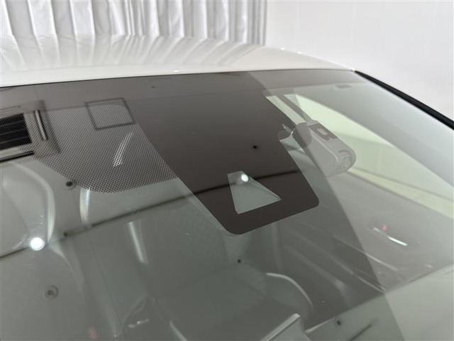 トヨタセーフティセンス搭載です。もしもの時に、衝突回避や被害の軽減をサポートしてくれます。