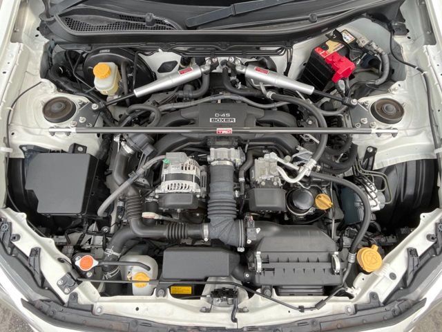親切・丁寧な専門メカニックスタッフが応対！・車検・点検整備・事故等の修理などアフターサービスも安心。お車のカスタマイズもネクステージのサービススタッフまでご相談ください！