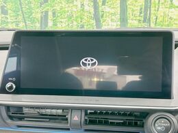 【12.3インチワイドナビ】高級感とインパクトのある大型ワイドナビを装備。各種オーディオ操作はもちろん、横長ワイド画面でのマップ2分割表示など、利便性も高いナビです♪