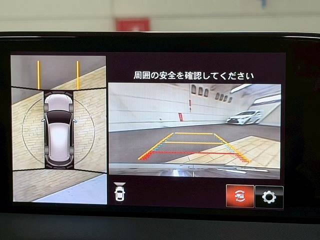 【全周囲カメラ】搭載で駐車に慣れていない方や狭い場所でも安全に駐車できます♪