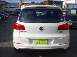 4WD/純正ディスプレイオーディオ/Rライン19インチアルミ/専用デザインシート/オートライト/ETC/ABS/ルーフレール/ディスチャージヘットライト/横滑り防止/フロントフォグランプ