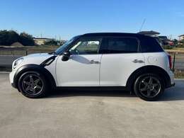 弊社では納車前点検・オイル交換・フィルター交換・など、安心してカーライフをスタート出来る様に準備致します！