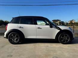 コーティング施工技能取得者がお客様のお車をピカピカにして納車致しますので是非ご検討下さい！