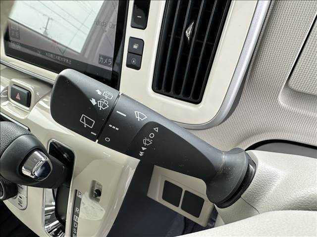 ご納車後も安心、安全なお車にお乗りいただく為にお得な保証パックもご用意しております。軽スマイルは、ご成約から納車後までお客様の大切なお車のサポートをさせていただきます！