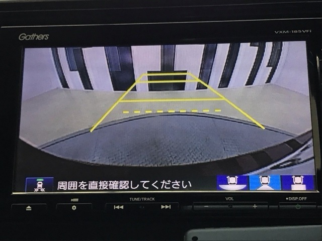 バックカメラ付きで後方の確認も安心です！スムーズな駐車・車庫入れをサポートいたします！