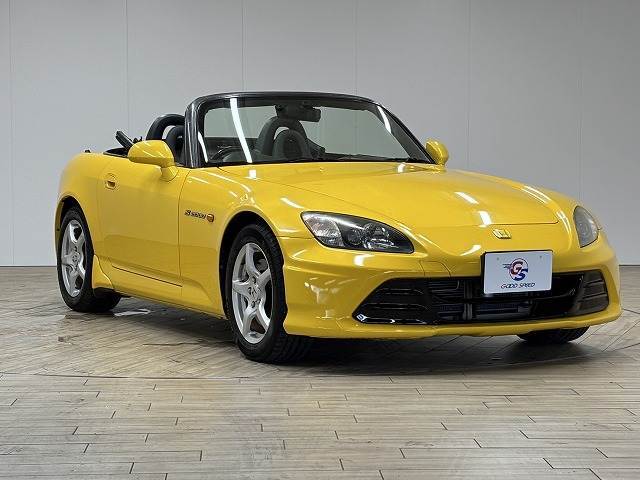 お車ご成約時の付帯率は驚きの90％OVER。GOOD　SPEED自慢のスーパーガラスコーティング。見違えるほどの輝きを放ち、納車後のメンテナンスも楽々。是非一度お試し下さい。